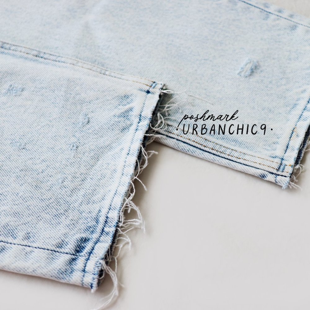 SOLD ABERCROMBIE High Rise Mom Jean Acid 28L - Picture 14 of 16